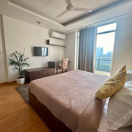 Flamingo Hotel Sector 67 I Studio Rooms I 구르가온 외부 사진
