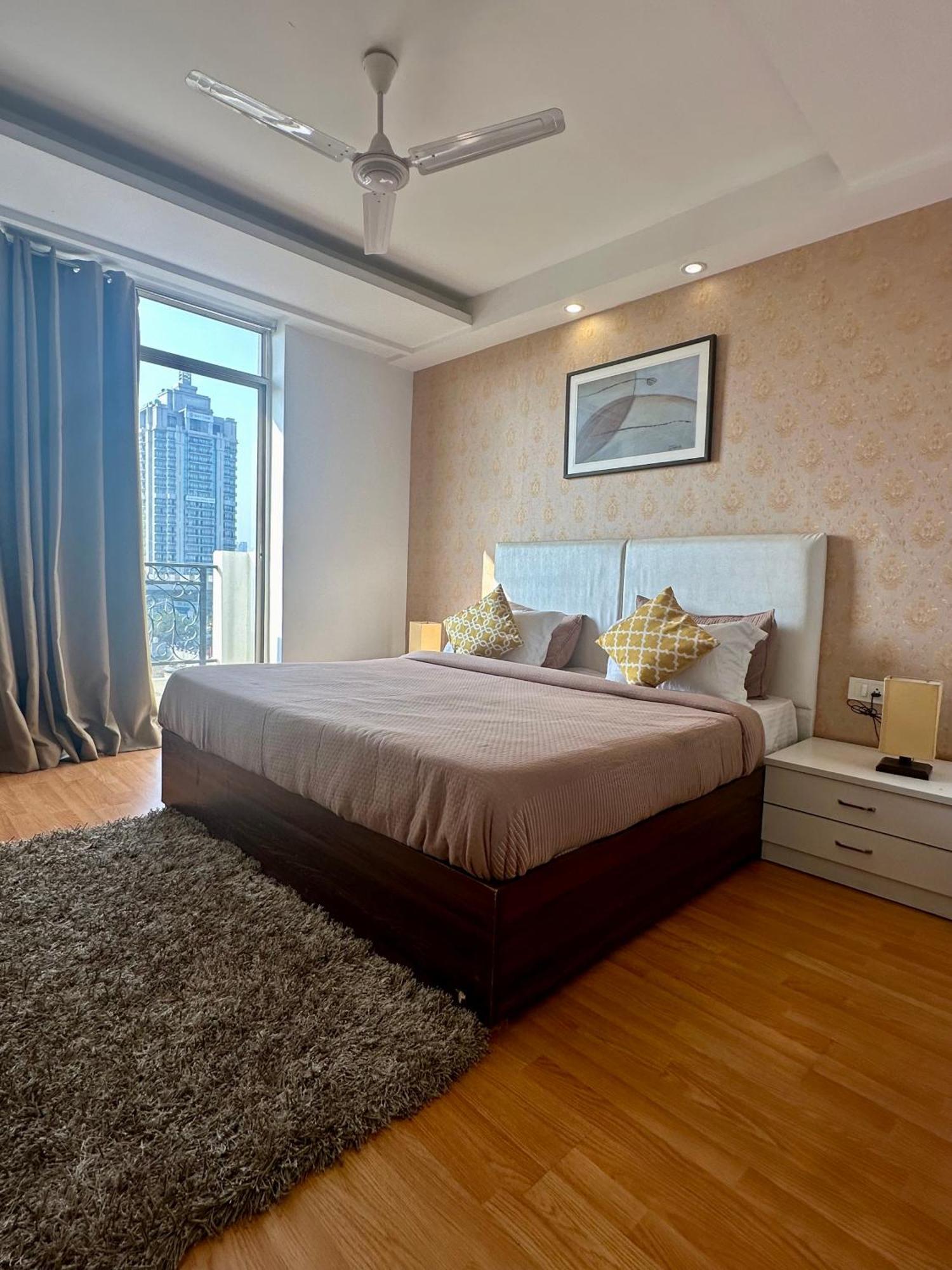 Flamingo Hotel Sector 67 I Studio Rooms I 구르가온 외부 사진