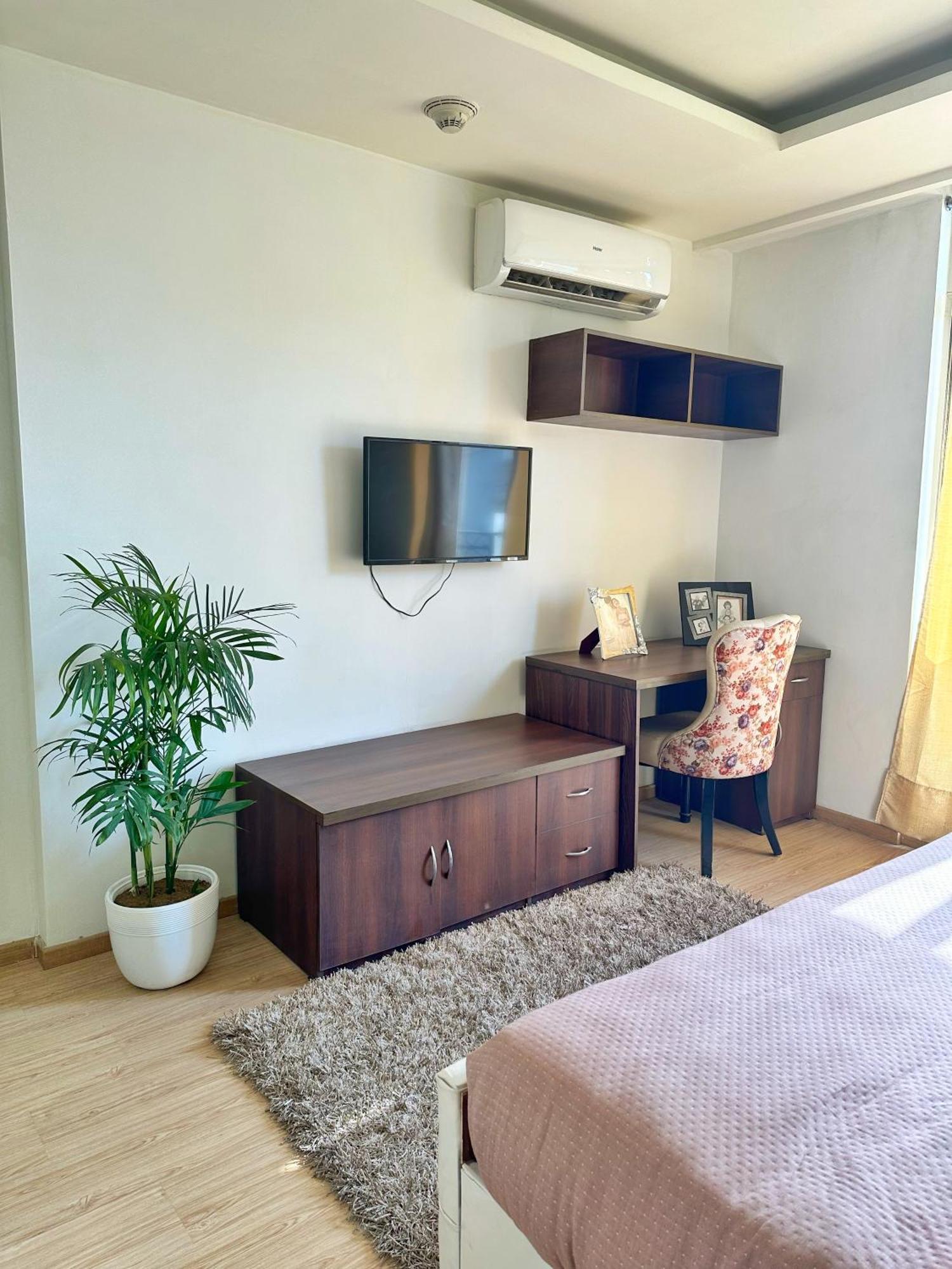 Flamingo Hotel Sector 67 I Studio Rooms I 구르가온 외부 사진